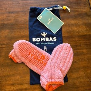 Bombas Cable Knit Gripper Slipper Youth Y1 New Lipgloss- Pink and Orange